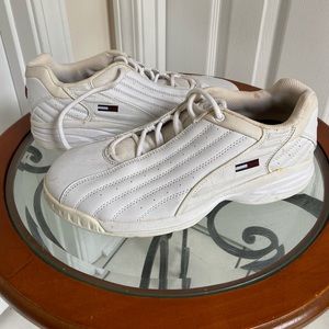 Vintage Tommy sneakers